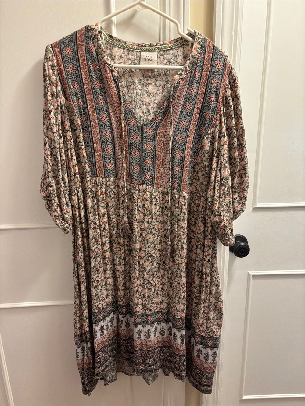 Knox Rose Printed V-Neck Boho Dress in Multicolor